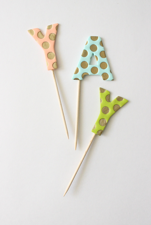 cake-toppers-yay-flat