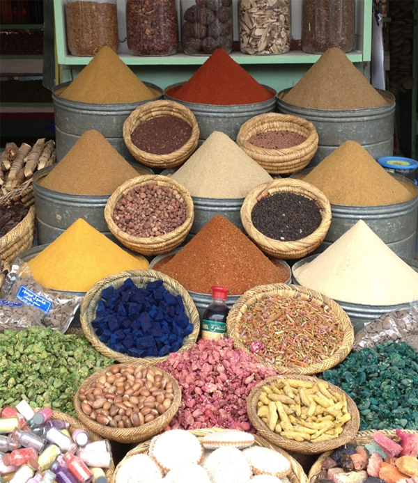 marrakech-travel-guide-spices-souk