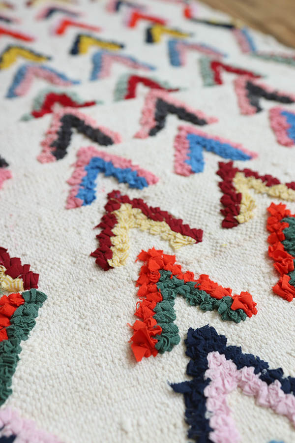 cute colorful Moroccan rugs, cotton carpets, Baba Souk